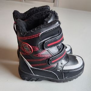 Toddler Totes Snow Boots Size 8